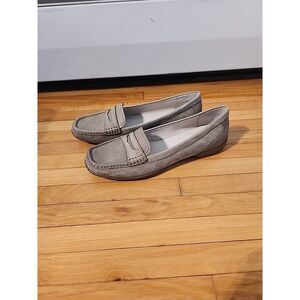 Donald Pliner Womens Vegga Penny Loafer Size 9.5 Beige Leather Slip On Flat Shoe